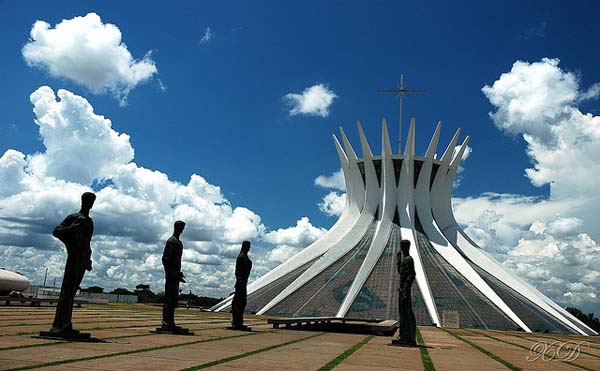 Cathedral-of-Brasilia-by-Oscar-Niemeyer