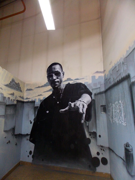 Face au mur