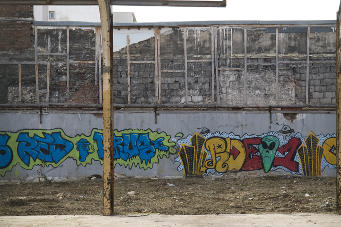 Tags dans une usine désaffectée